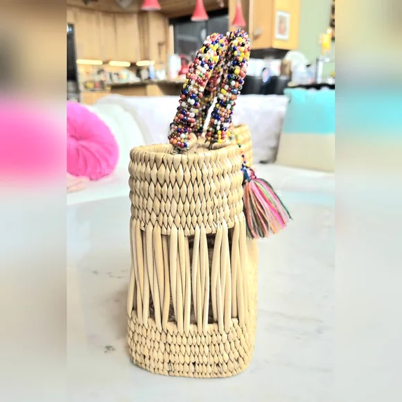 NWOT Chacha d'amour Straw Market Tote w/ Beaded Handles - Picture 5 of 16